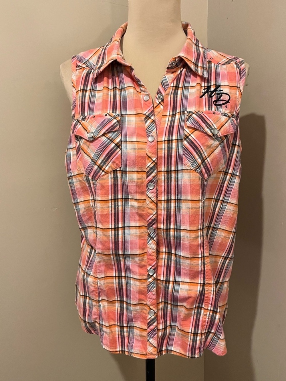 Harley-Davidson Pink and Orange Plaid Sleeveless Pearl Snap Shirt, size Large